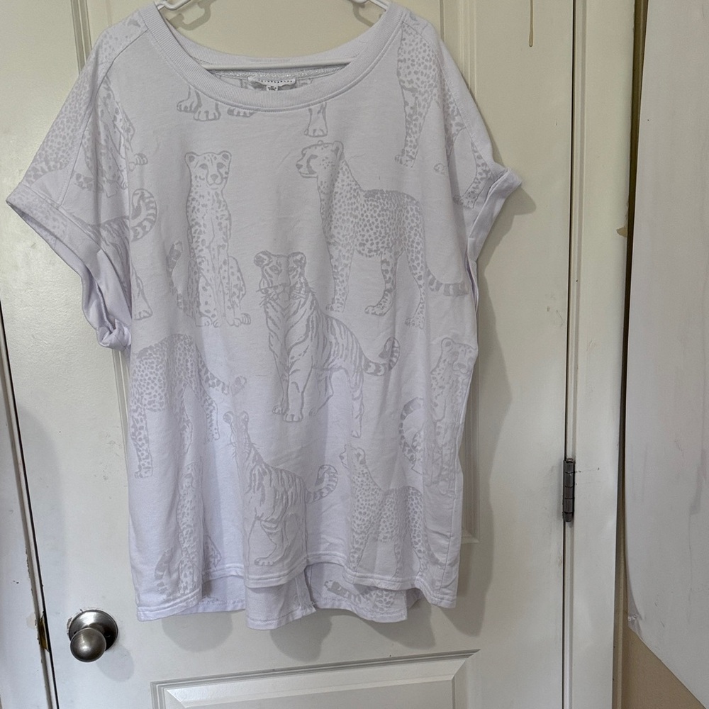 Jane and Delancey White Animal Print Short Sleeve Top
